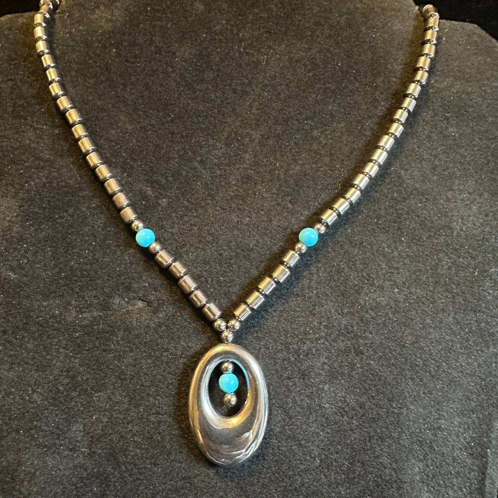 Elegant Dark Gray and Blue Beaded Necklace